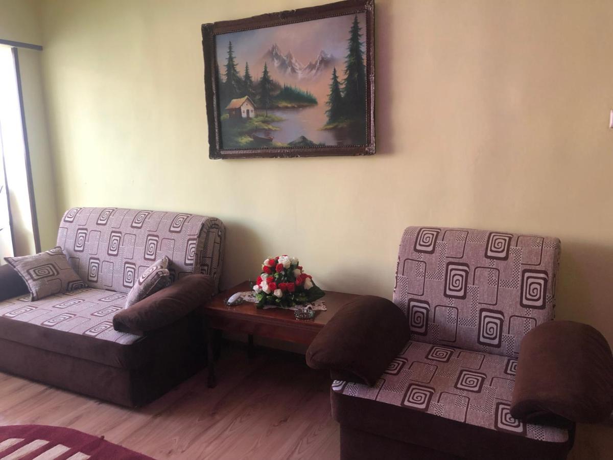 La Symo Apartament Straja Lupeni Lupeni  Экстерьер фото
